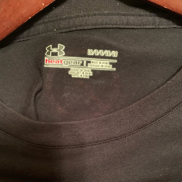 Under Armour T-Shirt - Picture 5 of 6